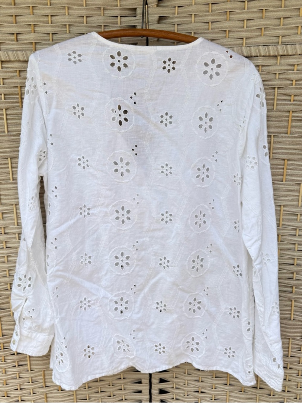 NWT CHRISTIAN SIRIANO Linen blend White Eyelet Tunic Top Size XL Coastal Beach - Picture 10 of 10